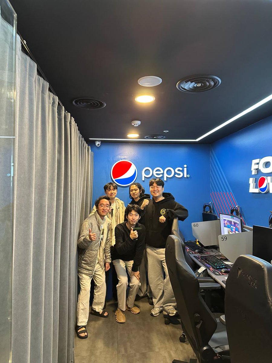 DeSpreadTeam's tweet photo. DeSpread League of Legends in-house match! 
Who's up for the challenge? 🎮 https://t.co/e3jFEAqsEv