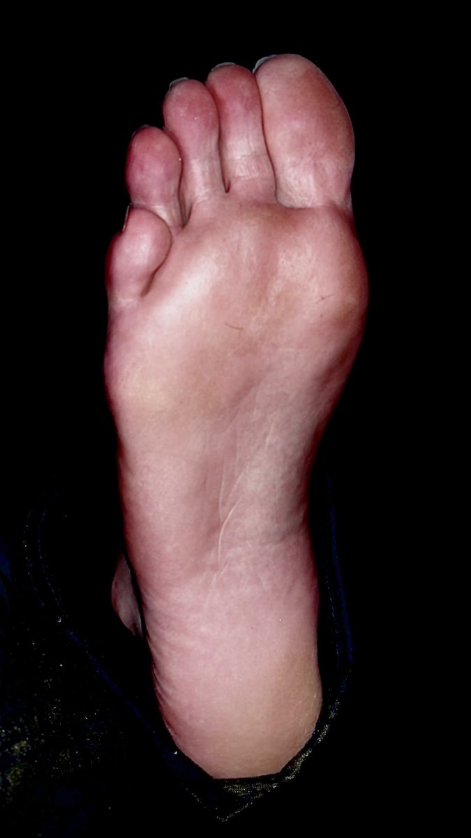 DefeetofFace's tweet image. New photo shoot, start your edging streak!