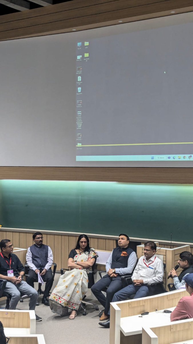 IndiaLandConf's tweet photo. Land Administration: State Experiences from Maharashtra #8THILDC #LandTenure
"With the help of a land dashboard, Maharashtra has reduced mutation process time to 26 days from 100 days." https://t.co/pt7PQaKlv5