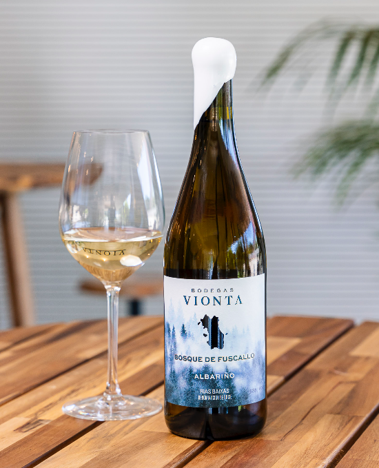 💙 Vionta Bosque de Fuscallo 2021: un Albariño complejo, con crianza en barrica, elaborado en Vionta. Premiado y de edición limitada. Un imprescindible para cualquier #WineLover. 🍷✨

🏅 Oro en Bacchus 2024

👉🏻 ferrerwines.com/producto/viont…

WINE IN MODERATION