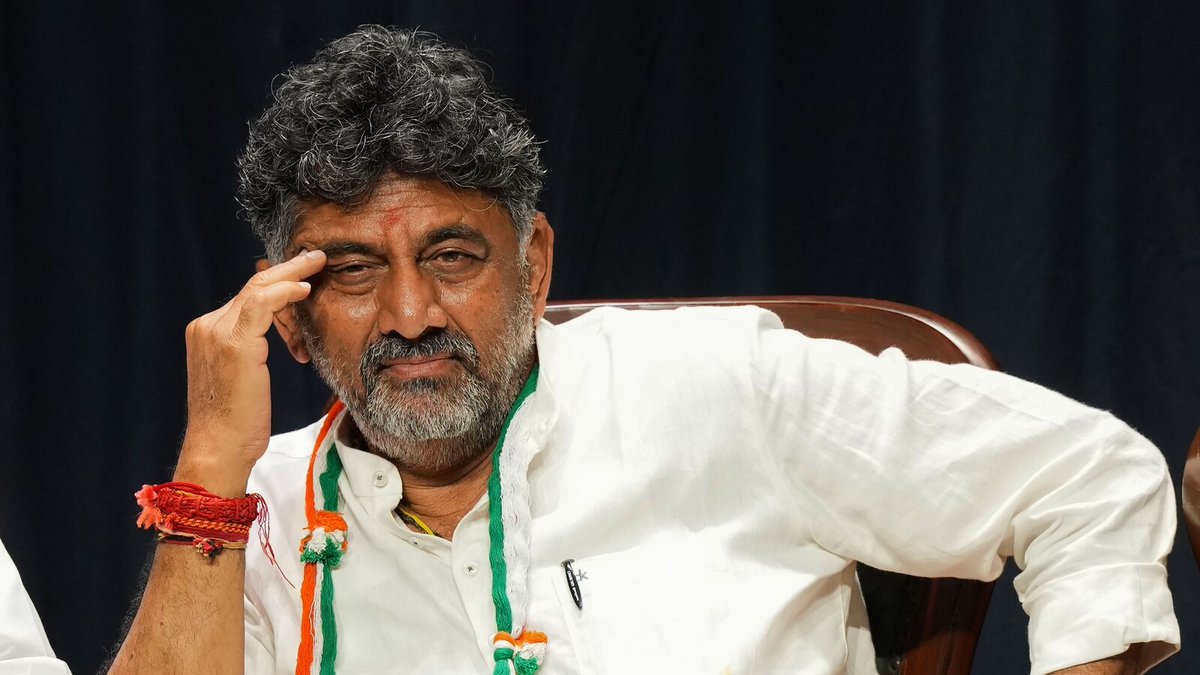 mr_mayank's tweet photo. BJP is doing political drama in the name of Waqf Bill. They should be in drama &amp; NOT politics 

— DK Shivakumar on FIRE 😄🔥 https://t.co/4ramcHKIrY