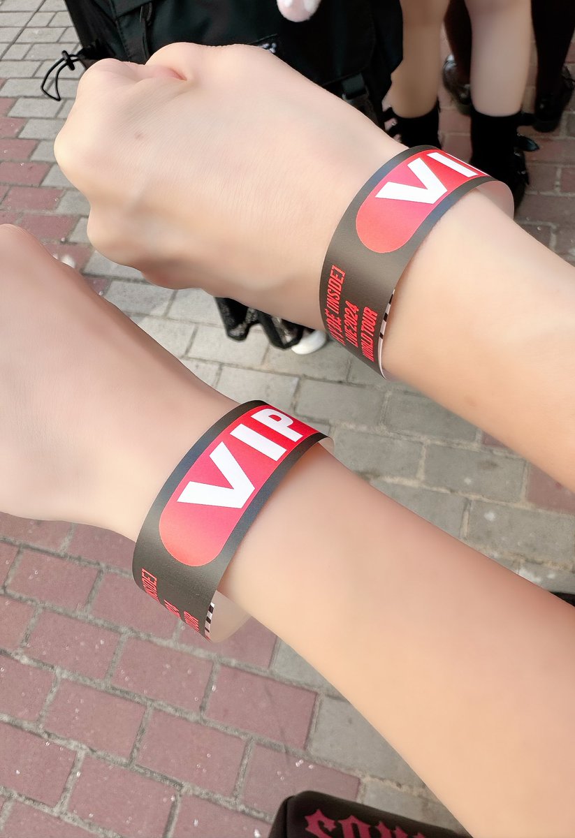 13_666_hyde's tweet photo. リスバン引き換えた〜♡
たのしみ♪
#HYDE
#HYDEINSIDE
#HYDEINSIDELIVE2024WORLDTOUR
#MACPHERSONSTADIUM https://t.co/FwRTeUiZuz