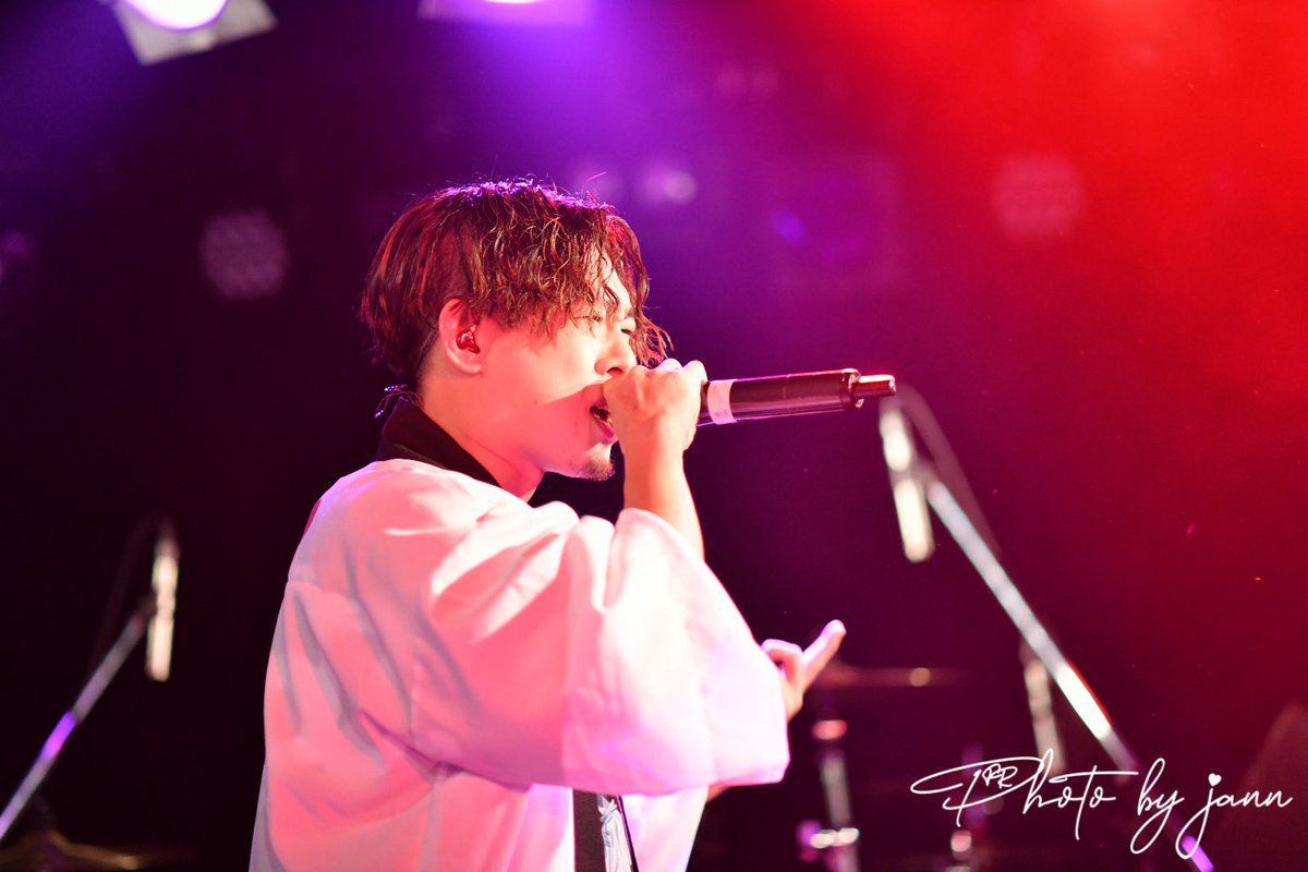 jann3KT's tweet photo. 2024.11.1
✨アメ村DROP✨
🍀世史久祭り🍀
お祭りといえば...
こちらの曲♪⤴️笑
まさかの...飛太殿登場😆
飛太殿が出て来るまで...
後ろから出て来られたのを
全く気づかずでした🤣
握手🤝をしながら登場するT様😄
貫禄たっぷりで最高すぎました🤝🤣
#Tface
#いつもありがとう
#DAY3
#6stage https://t.co/cLRQFAT7di