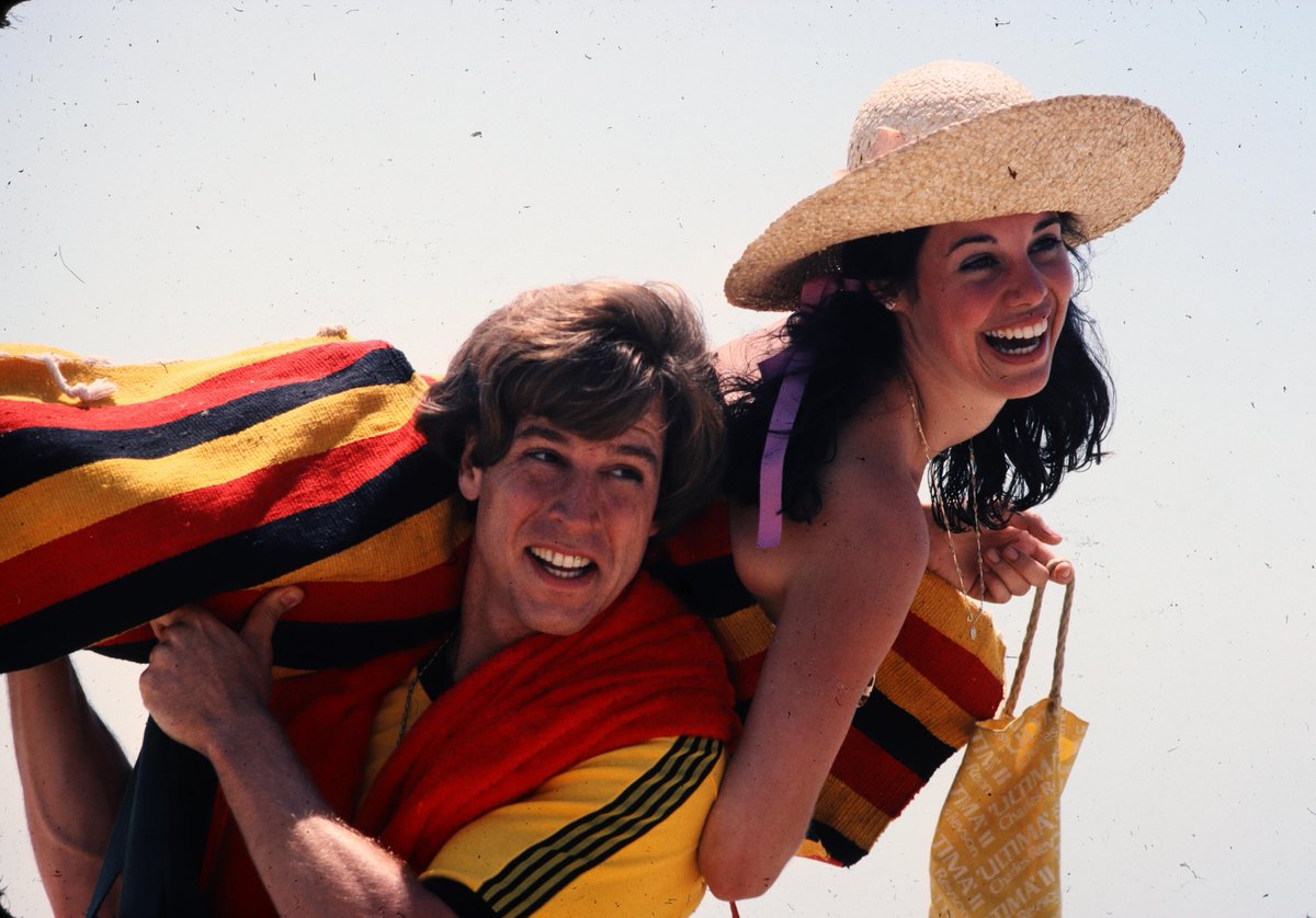 ThomasF53570759's tweet image. Cavman style. #fordmodels 
thomasfitzsimmons.com