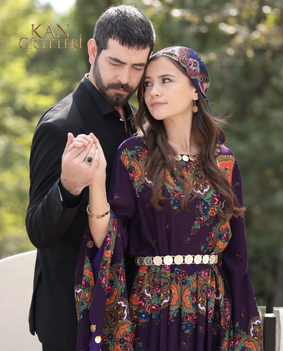 Such a beautiful picture 🥰
{Ağa &amp; Hanım Ağa }
#DilBar . #KanÇiçekleri ⚜️