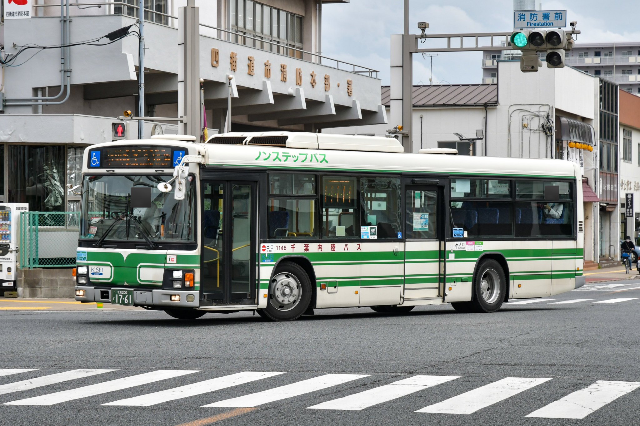 パグ 2階建てバス「エアロキング(744-10991)」の引退企画について