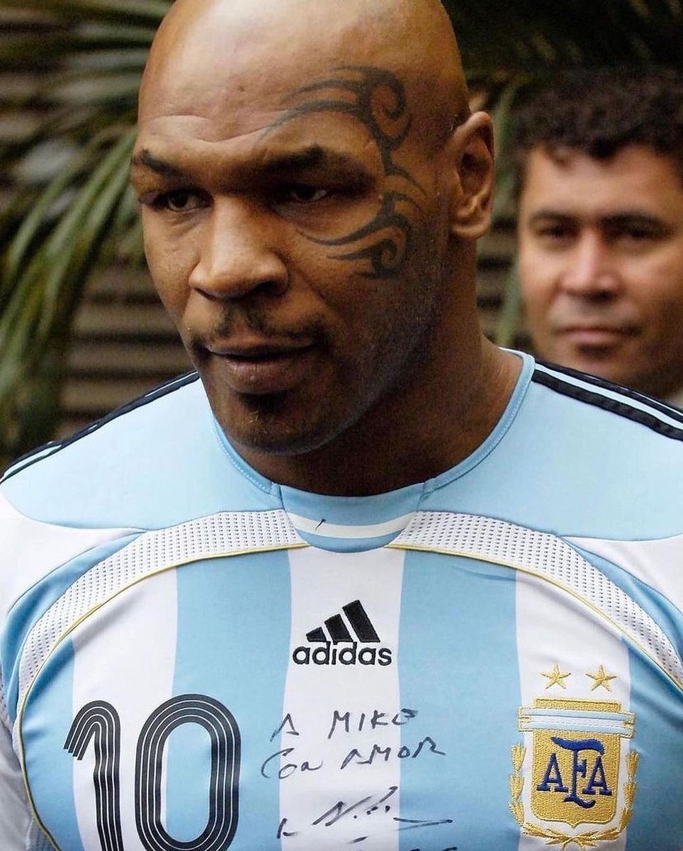BoxingKingdom14's tweet image. In 2005, Mike Tyson had to testify in Brazil due to a bar fight. Mike arrived at court wearing an Argentinian shirt signed by Diego Maradona.

📽️ @Rogue