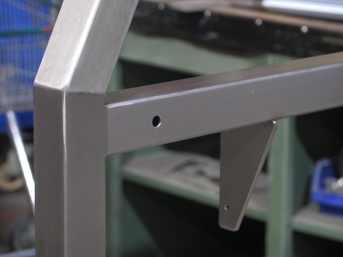 aslpsm's tweet photo. It’s friday eve once again! Here are some of our recent metal work projects! 🕸️📄 

#ukmfg #manufacturing #manufacturer #manufacture #manufacturers #sheetmetal #metal #metalpressing #metalworker #metalwork #sheetmetaluk #sheetmetalfab https://t.co/A13JqyiTL4