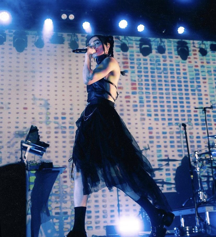 ❝Rise from the ashes❞

• Vampire/Demon hybrid
• Rockstar OC
• Fandom flexible
• Experienced writer
• Bi
• MV/MS
• Account created on November 10 2021

RT?

#xchade