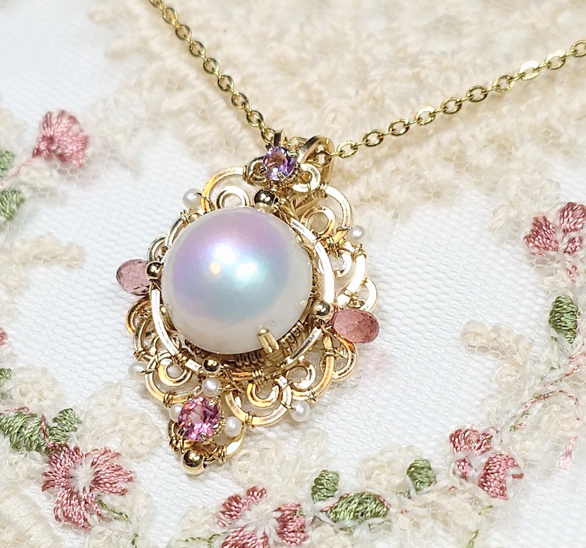 ピンクマベパールの華やかペンダント✨💎🎶 #マベパール