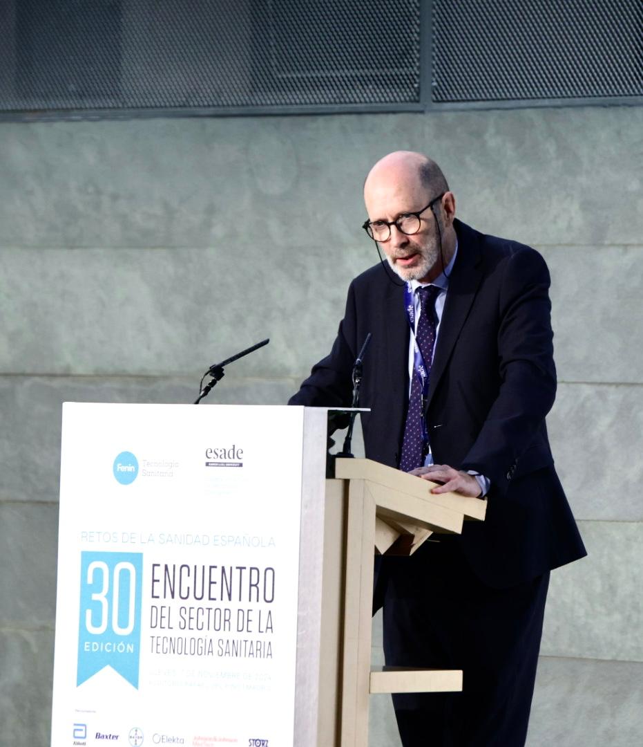 Hacemos un inciso en el programa científico para hacer la entrega de los #PremiosVoluntades con los que reconocemos a instituciones sociosanitarias con iniciativas destacadas en #RSE. <a href="/siste_c/">Carlos Sisternas</a> #TecnologíaParaVivir