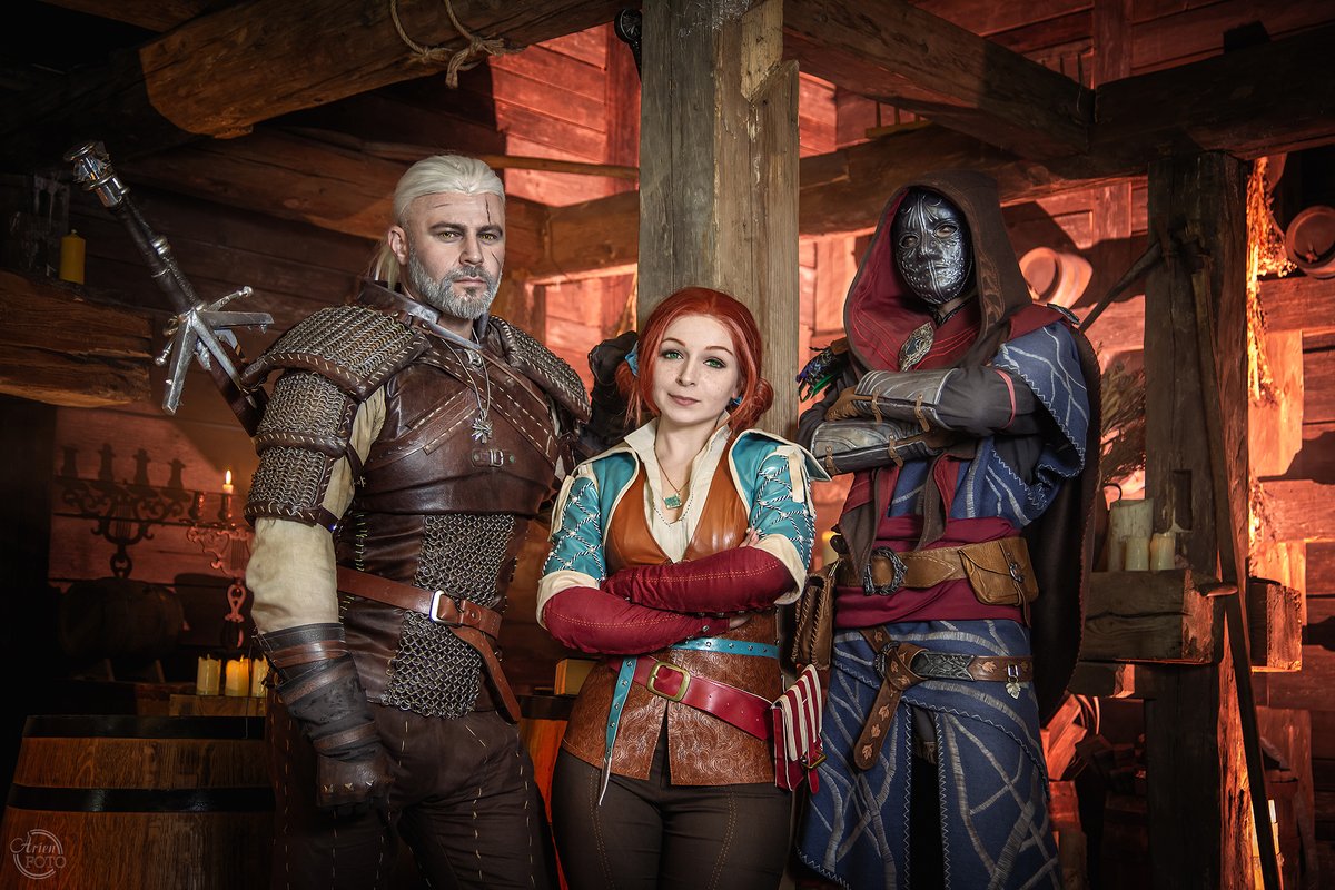 thewitcher's tweet photo. Do you know this joke? A witcher walks into a bar… 🍻

Geralt: https://t.co/Vv57BV2HhA
Yennefer: https://t.co/IR8c1LcpqH 
Triss: https://t.co/5F4O5ZZeZL 
Ciri: https://t.co/SL7b4ABzxb
Dandelion: https://t.co/TgVIiQX2AJ
Priscilla:  https://t.co/MklxfZHc8x
Avallac'h: @StygianVI 
📸: @StygianVI