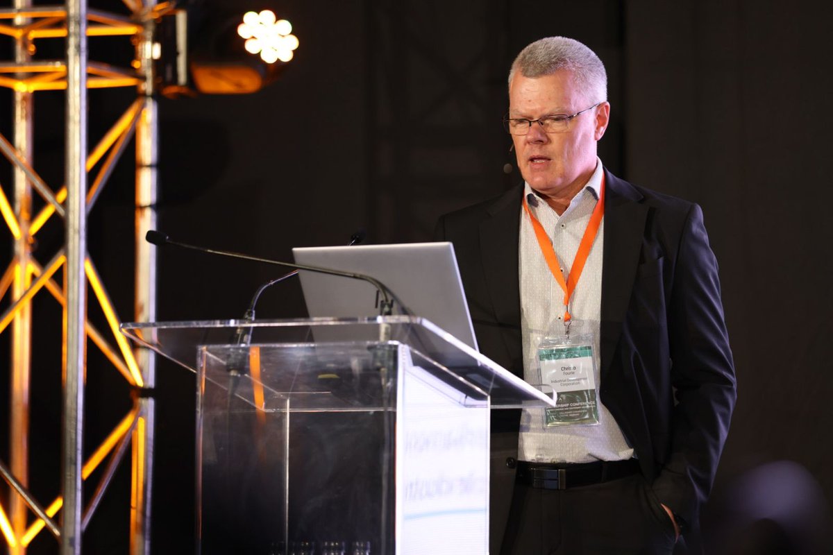 SANEANPC's tweet image. Head of Energy at the IDC Christo Fourie’s address unpacks how energy professionals can collaborate toward transformative leadership and sustainable development. 🤝📈

#SANEACon24 #EnergyLeadership