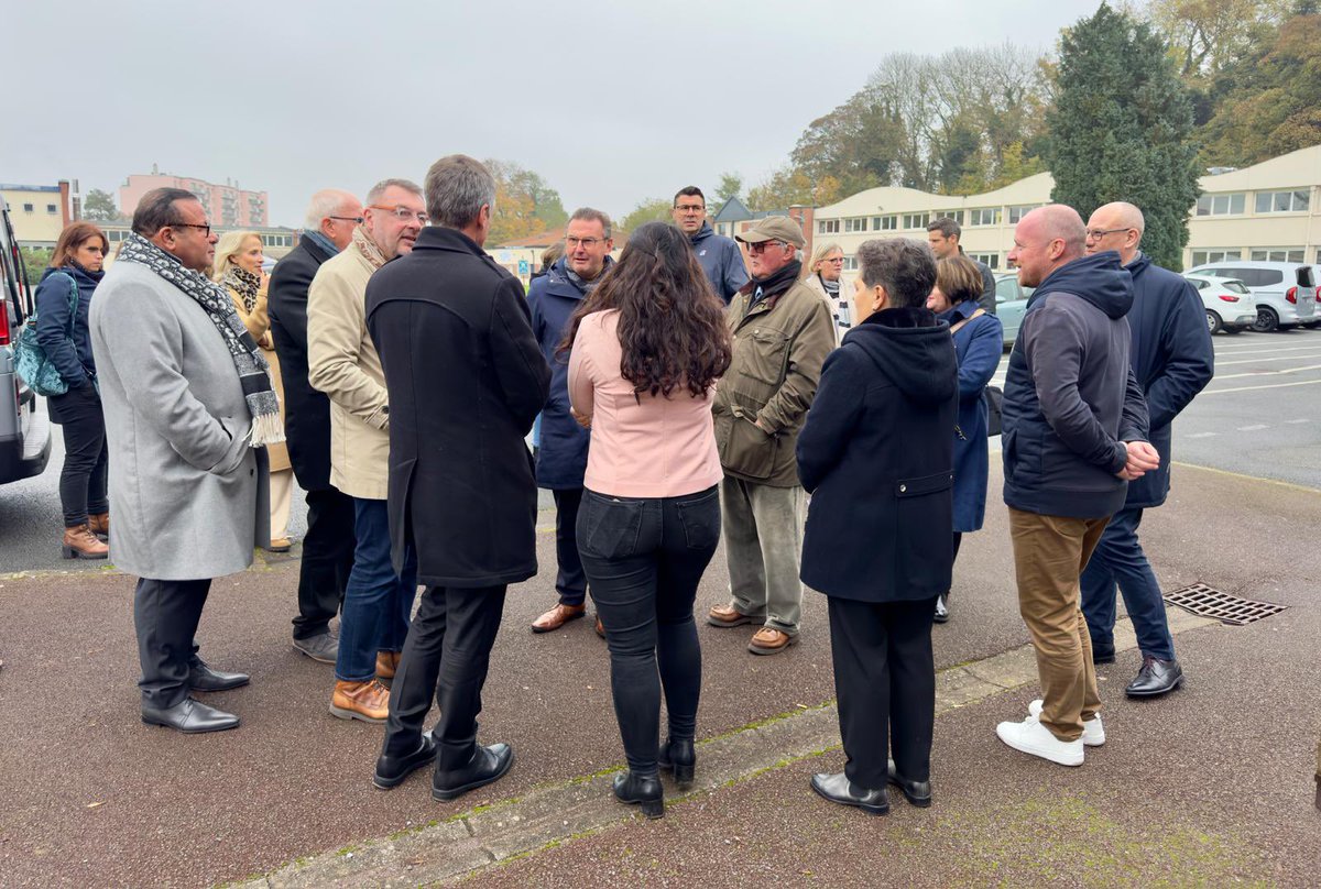 GrandArras's tweet photo. ✅suite de la journée immersion à l’EPDEF, qui accueille des enfants placés par l’Aide Sociale à l’Enfance
Un projet partenarial a été mis en place avec la CUA et les étudiants de l’IFSI auprès des enfants de 6 à 12 ans sur l’hygiène de vie : alimentation, santé… https://t.co/gXiwTxPwLI