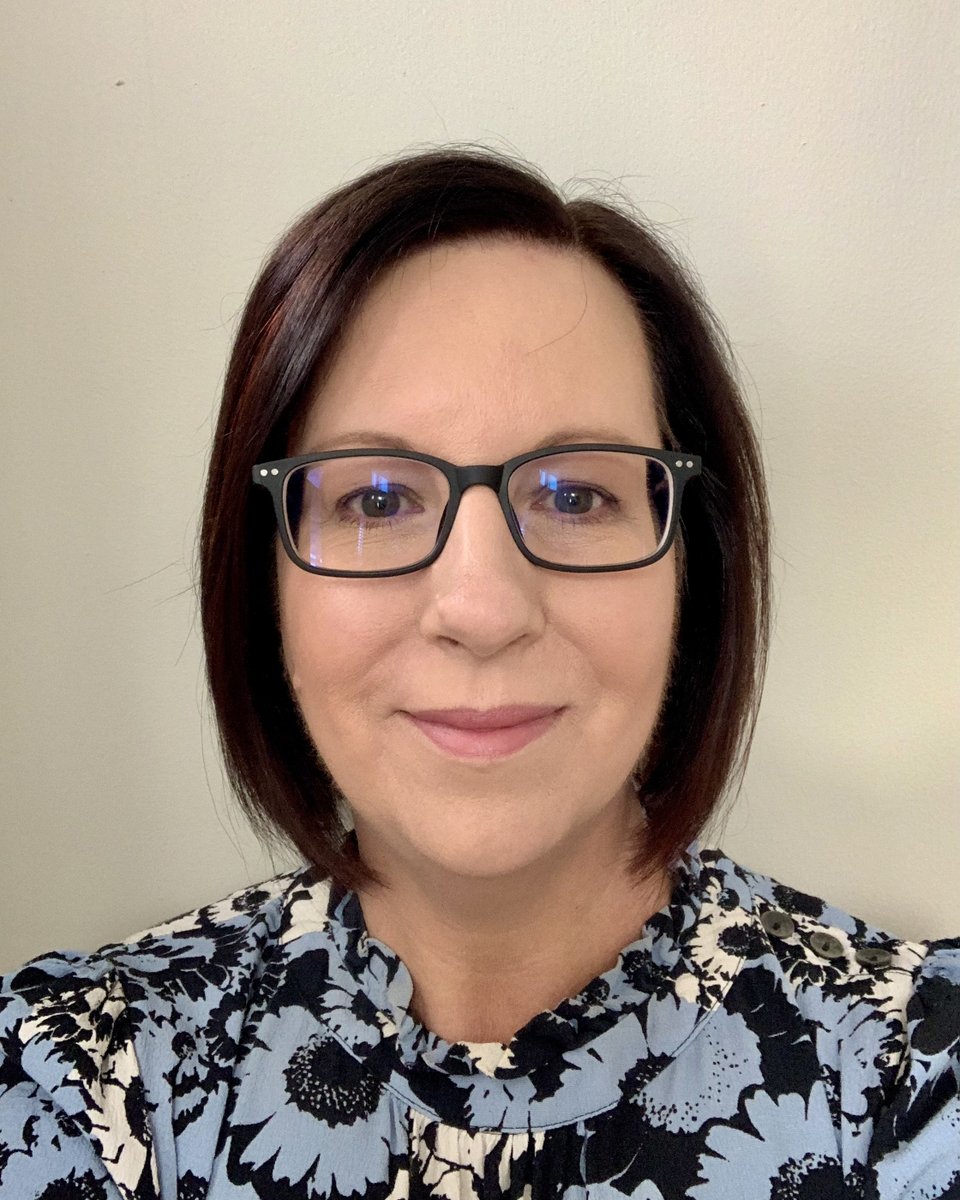 jamiocreations's tweet photo. It is with great pleasure that I would like to introduce my first employee for Jamio Creations - my wife, Annie.

I’ve been so busy lately that I realised I needed additional support so I convinced Annie to join me and she has already been a fantastic help with admin and... (1/2) https://t.co/2DSH7XC525
