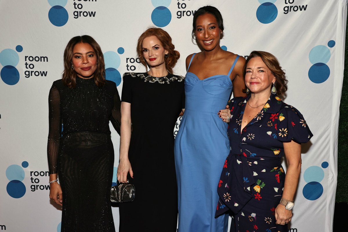 AHindlian's tweet photo. I was honored to support @RoomtoGrow_org for our 26th year of providing essentials to new families in need in New York, my hometown of Boston, and soon —-Chicago! Visit @RoomtoGrow_org to donate. https://t.co/6AWLcbXrJ1