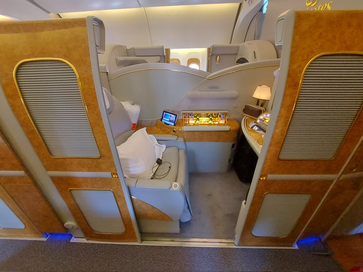 Michaelkelly707's tweet image. I'm currently flying back to Dublin from Dubai on @emirates flight #EK163 a 10 year old Boeing 777, registered #A6ENQ . Yes, it's first class and my suite (seat) is 1F