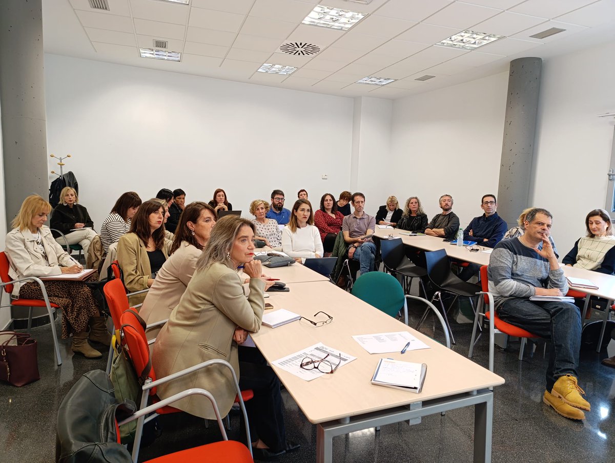 El pasado 5 de noviembre celebramos en Boroa una jornada de intercambio de conocimiento sobre la economía de los cuidados junto a <a href="/grupo_ssi/">Grupo SSI</a>, Plataforma 50 <a href="/albertobokos/">Alberto Bokos</a> y algunas agencias de desarrollo