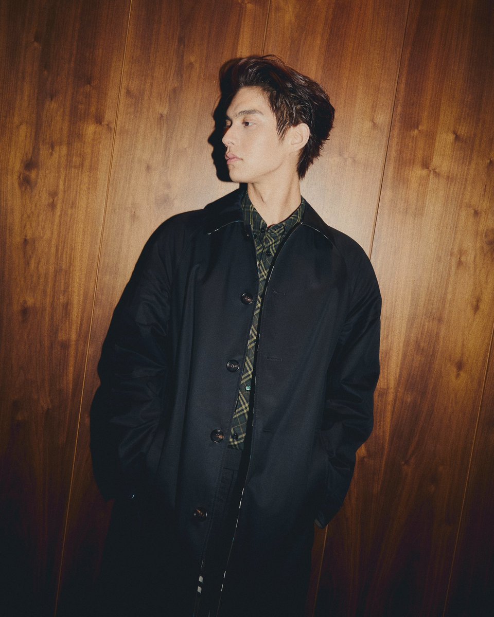 cloud9_ent_ofc's tweet photo. SELAMAT MALAM! INDONESIA 🇮🇩

#BurberryxBRIGHT
#bbrightvc
#Cloud9Ent https://t.co/55RgA0YmjD