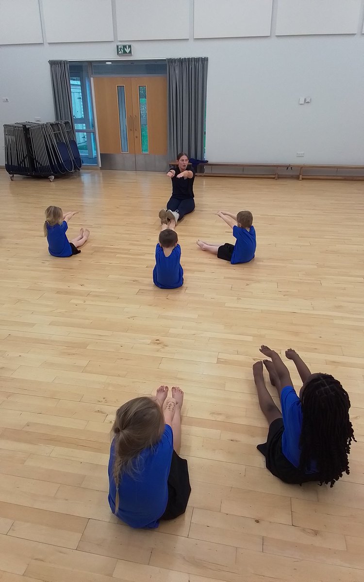 Year 1 Simpson’s Lane tweet media