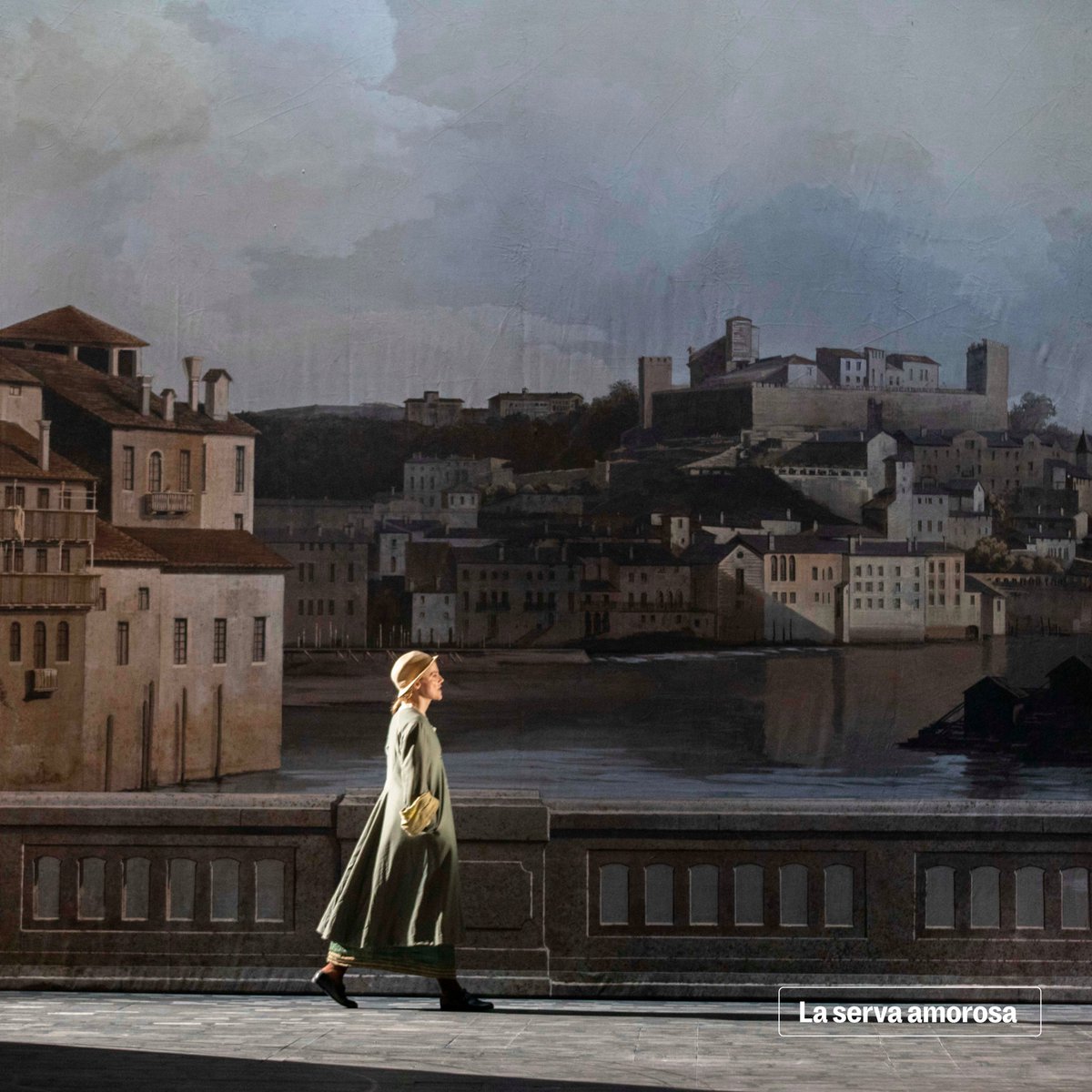 Le personnage principal de 𝘓𝘢 𝘚𝘦𝘳𝘷𝘢 𝘈𝘮𝘰𝘳𝘰𝘴𝘢, Coraline, fascine par sa complexité et sa manière de manipuler son entourage avec une réactivité incroyable. 🤫

En savoir plus : bit.ly/3NjrzT2

#theatre #portesaintmartin #laservaamorosa