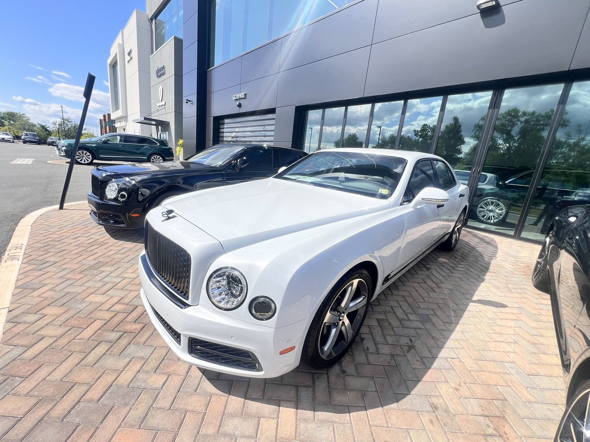 nopess007's tweet photo. The Bentley Flying Spur https://t.co/4857rybJBB