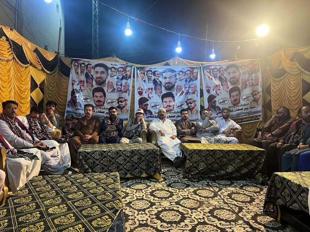 JunaidsalehPPP's tweet photo. وارڊ نمبر 7 جي پ پ اميدوار پير صفدر شاھ ھاشمي جي مان ۾ سيد غلام مصطفه شاھ حسيني طرفان ڪارنر گڏجاڻي م شرکت کئي
#PS57Matiari #VoteForTeer #ElectionCompaign #TCMatiari
@BBhuttoZardari @MakhdoomFZaman https://t.co/XaYqADGHA3