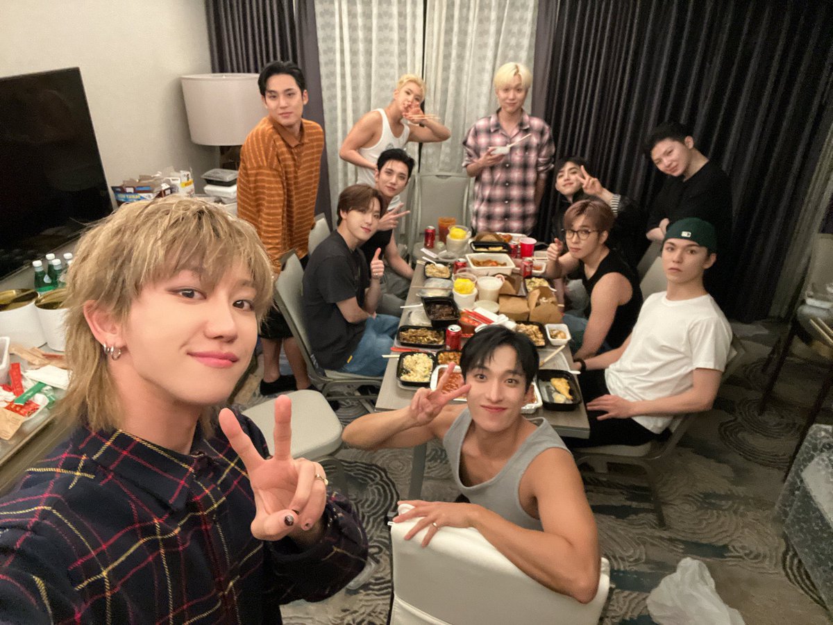 v3rmin_ck's tweet photo. they may be 11 in this photo, but we love them as 13 ❤️❤️

please don't forget to vote on mnet+ app and use the tags! 

#2024MAMAVOTE #seventeen https://t.co/FYs1Vn1yVT