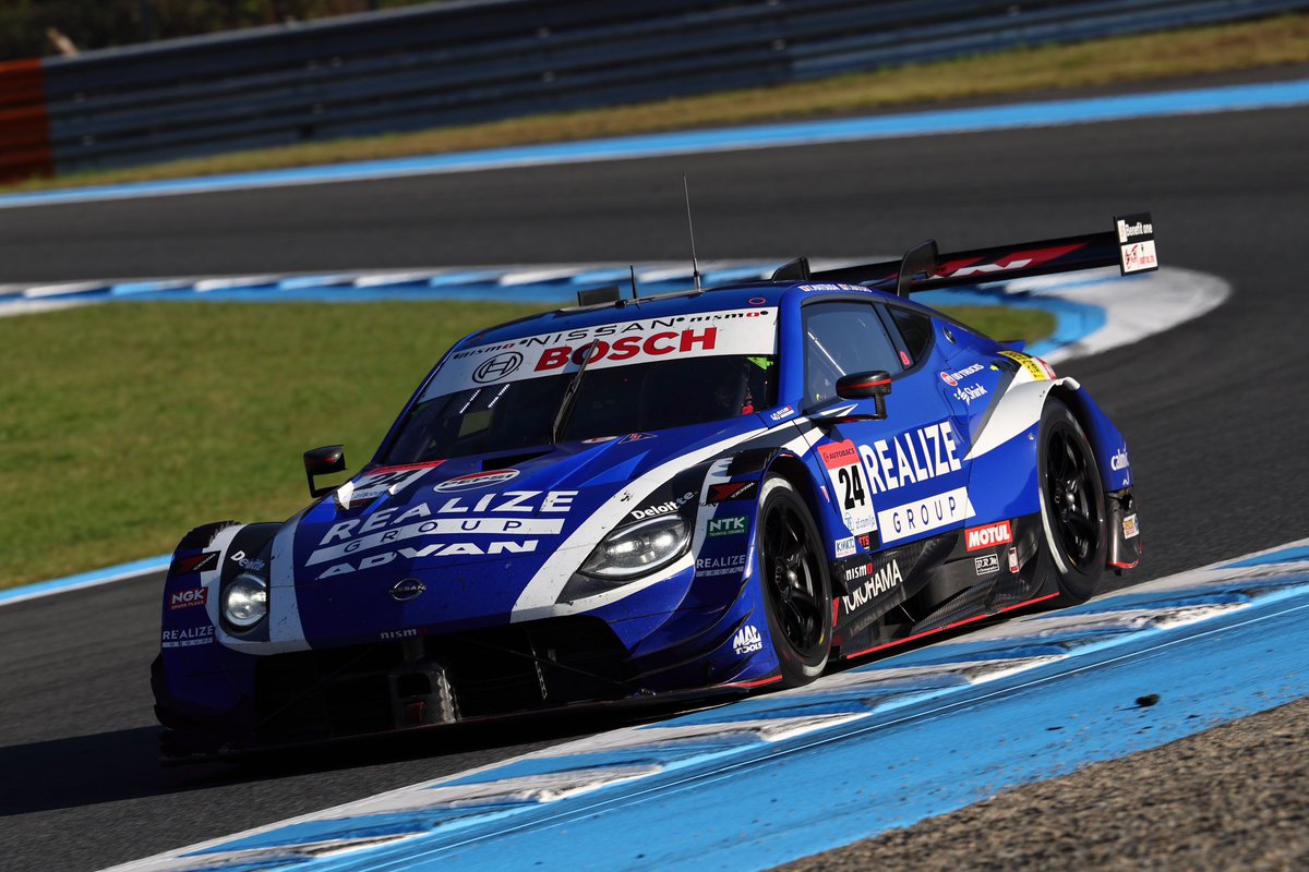 eight_co_ltd's tweet photo. 🏁11月2〜3日SUPER GT 第8戦がモビリティリゾートもてぎで開催され、リアライズコーポレーション ADVANZは、最後まで粘り強く走行🏎️見事8位入賞を果たしました🔥今シーズン2度目の入賞です🎊チーム一丸で挑んだ努力が実を結びました👏✨応援ありがとうございました📣 #SUPERGT #ADVANZ #kondoracing https://t.co/7hdhctKo4V