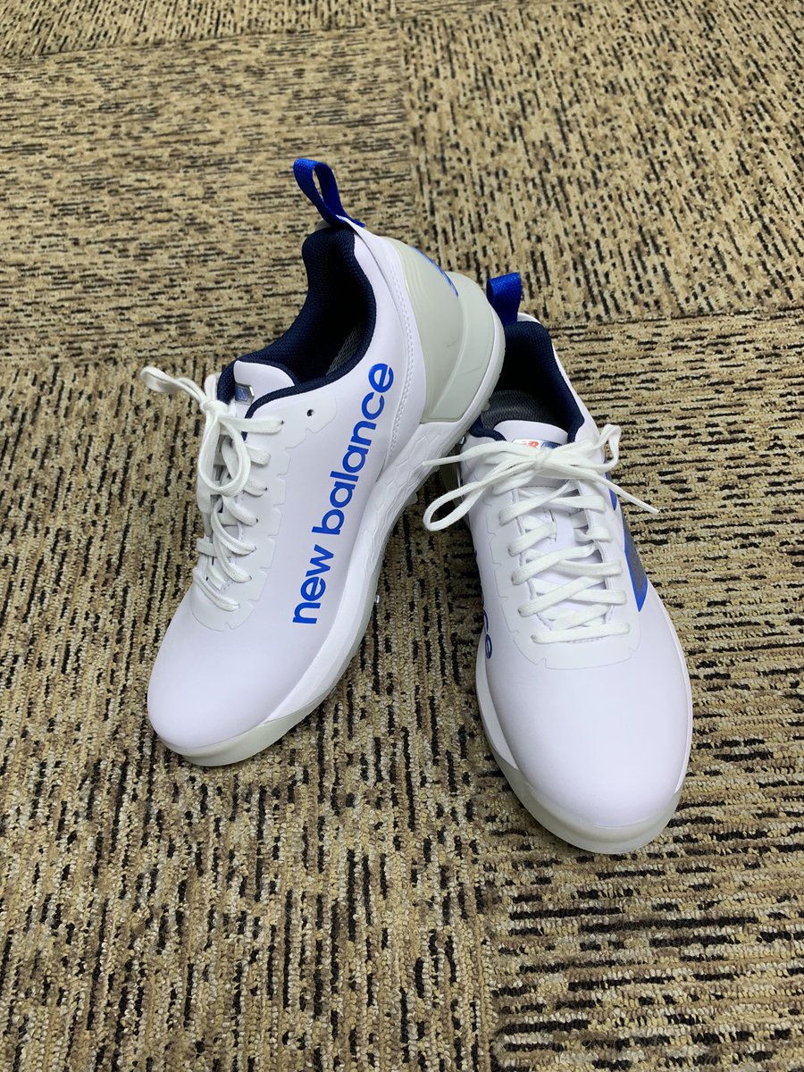 hidegolf_my's tweet photo. ニューバランスのシューズは履きやすい。このモデルで今年プロは何勝したのかな？

#マレーシアゴルフ 
#ゴルフ #ゴルフレッスン #マレーシア  #マレーシア移住 #テンプラーパーク  #ゴルフスイング #golflesson #malaysiagolf #templerpark #malaysia #golf #golfswing
#newbalance #golfshoes https://t.co/IYhUXDbwyp