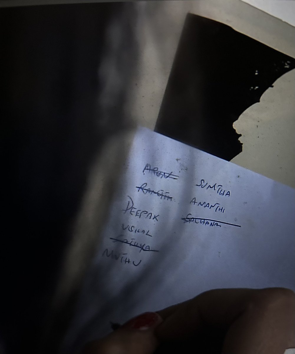 blackpa7758028's tweet image. Thalaivi oda target list ready 😂 vengai mava othaiyila nikka varisiya vaanga le 💪

#Soundarya #bigbosstamilseason8 #Bigboss8 #bigbosstamil8 #Bigboss8tamil #Bigbossseason8tamil