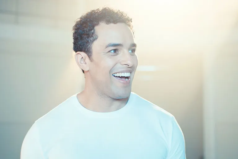 Exclusive: Watch Hercules star Luke Brady perform “Go the Distance” whatsonstage.com/news/watch-her…