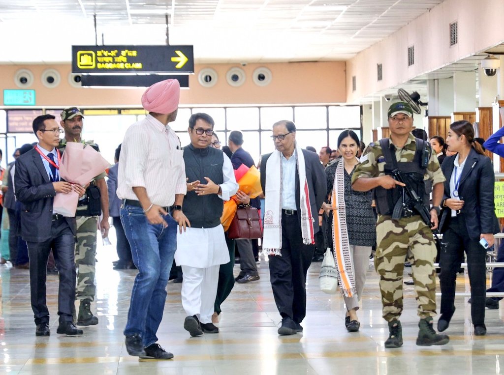 rsapam's tweet photo. Warm Welcome to Imphal, 16th Finance Commission team!

Grateful for your visit.
Looking forward to fruitful discussions.
Best wishes for a memorable stay.
#16thFinanceCommission 
@narendramodi @JPNadda @NBirenSingh https://t.co/LyNI6DNYvj