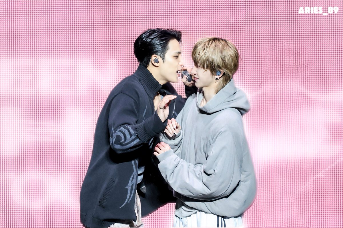 _Aries_1789's tweet photo. 241106 Oakland
M&amp;M➡️MM
HBD BABY！

#세븐틴  #SEVENTEEN 
#민규 #MINGYU 
#서명호 #THE8 
#gyuhao #규잇 #ギュハオ
#SVT_RIGHT_HERE_WORLDTOUR https://t.co/tEDINy50hM