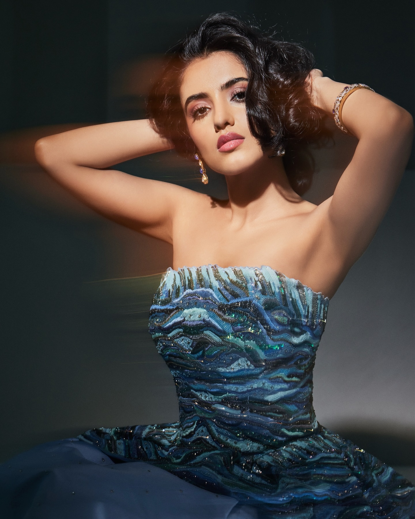 GbxIDdnXABEW2SQ?format=jpg&name=large