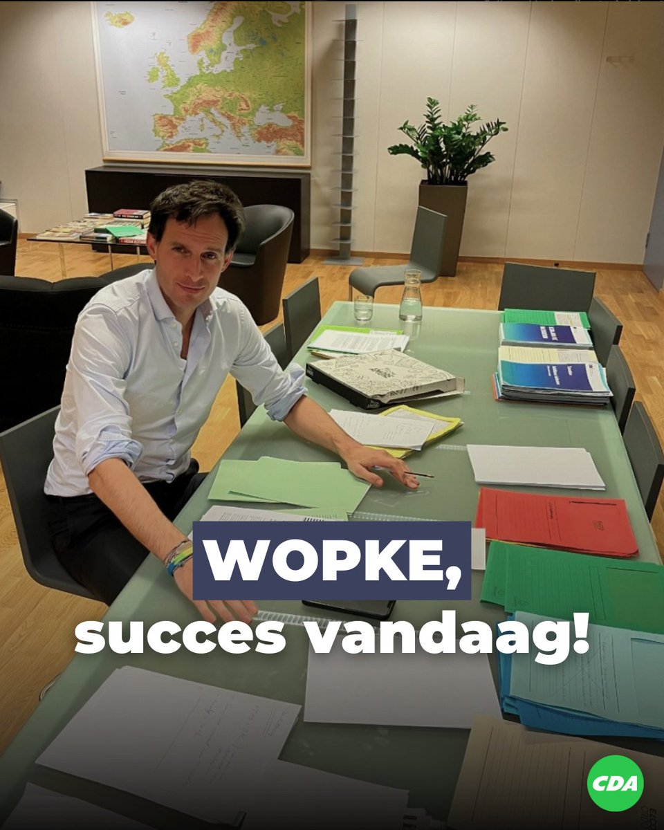 .<a href="/WBHoekstra/">Wopke Hoekstra</a> is door Nederland voorgedragen als Eurocommissaris Klimaat en Schone Groei. Vandaag wordt hij door het Europees Parlement overhoord over zijn plannen om de wereld schoon door te geven aan de volgende generatie. 🌱

Namens #TeamCDA heel veel succes gewenst, Wopke! 👏