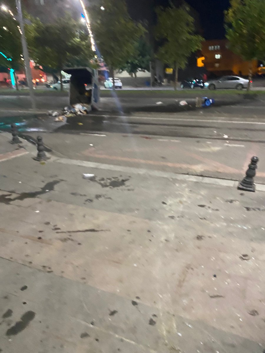 Bu halka <a href="/DEMGenelMerkezi/">DEM Parti</a> ‘nin layık gördüğü budur ! 

Ey halkım uyan ve isyan et bu zulme bunlar sizin en büyük düşmanınız ….