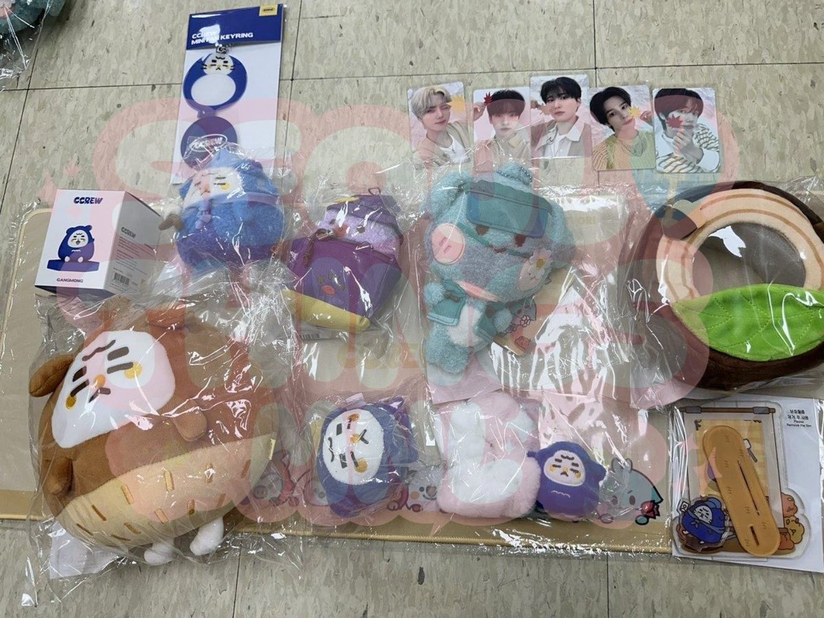 seoulthingsmnl's tweet photo. #STMNLupdate

RE: CRAVITY AUTUMN CCREW

Received the photo proof of orders. we'll update again once i receive the tracking number and shipped to my KR address

thank you!! https://t.co/5KDRn79Lip