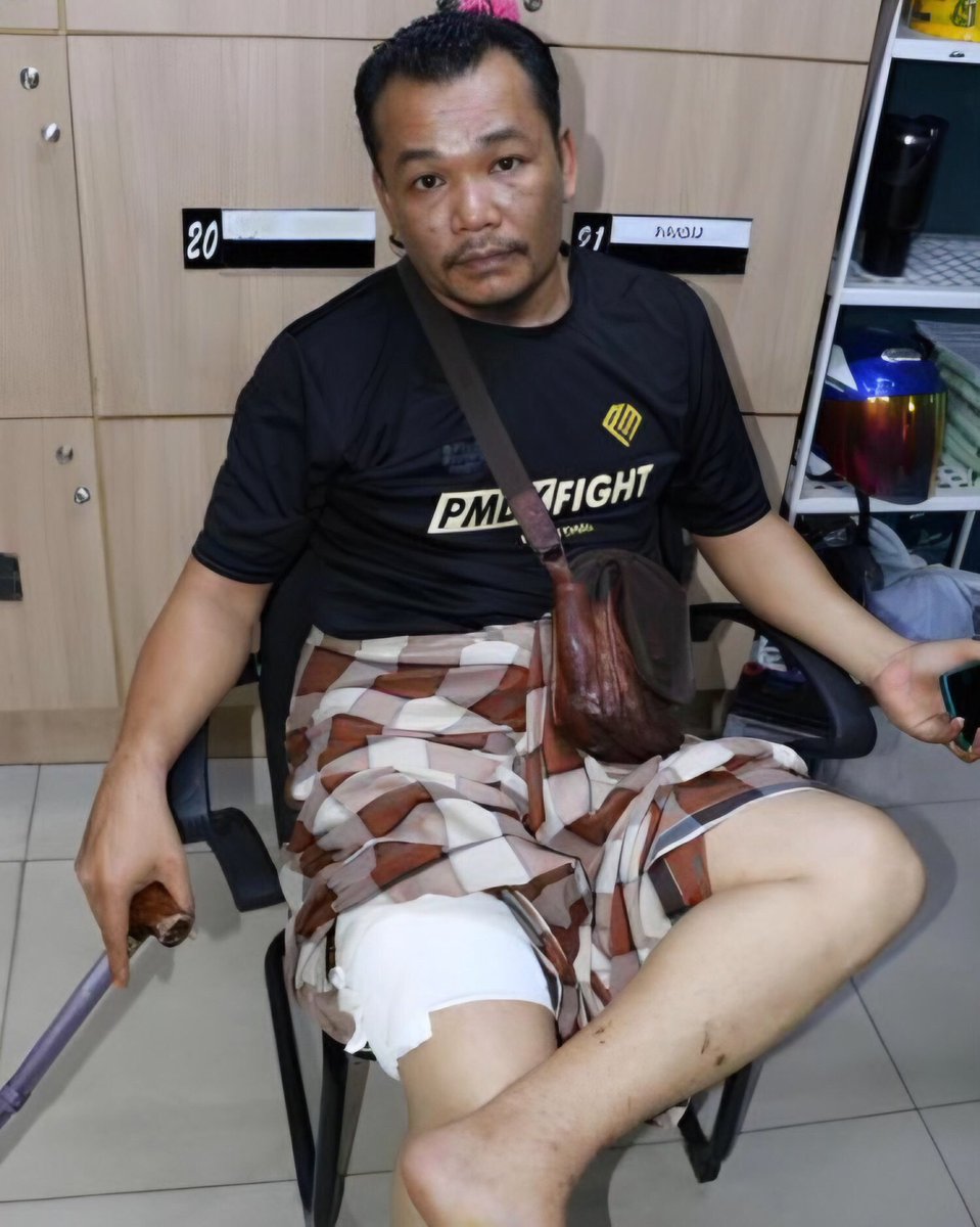 BMVFM's tweet photo. 5. Eddie didakwa mencederakan pekerja pembinaan dan penyelenggaraan jalan, Alias Awang, 44, dengan menggunakan pisau di kawasan lot tanah bangsal kuda, Jalan Teluk Sisek di Kuantan pada 6 Jun 2024. https://t.co/g5Lz0kmZ1c