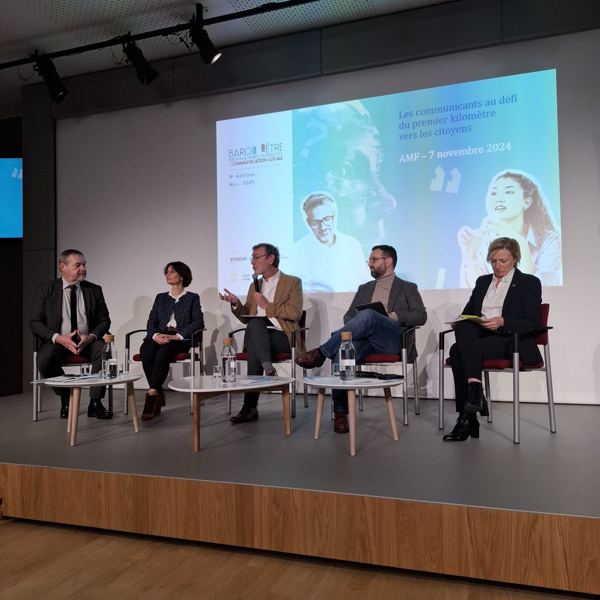 Epiceum (@epiceum) on Twitter photo En direct de l'<a href="/l_amf/">AMF | Association des maires de France</a> pour la conférence de présentation des résultats du <a href="/bcomlocale/">barometrecomlocale</a>. À suivre jusqu'à 10h30 sur amf.asso.fr
<a href="/gueronni/">de La Guéronnière</a> <a href="/harrisint_fr/">Harris Interactive</a> <a href="/cap_com/">Cap'Com</a> En direct de l'<a href="/l_amf/">AMF | Association des maires de France</a> pour la conférence de présentation des résultats du <a href="/bcomlocale/">barometrecomlocale</a>. À suivre jusqu'à 10h30 sur amf.asso.fr
<a href="/gueronni/">de La Guéronnière</a> <a href="/harrisint_fr/">Harris Interactive</a> <a href="/cap_com/">Cap'Com</a>