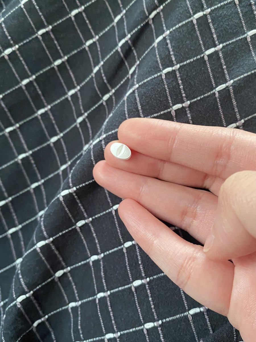 merylnotstreep_'s tweet photo. Let me join in the #PostYourPill with you kak💜
This is the one and only drug I take for my anxiety and BPD diagnosis. It has been helping me regulate my severe anxiety & mood swings and also with my depression. It also contributes to my near-remission from my autoimmune.
🫰🏻☺️ https://t.co/9FadaZpPI5