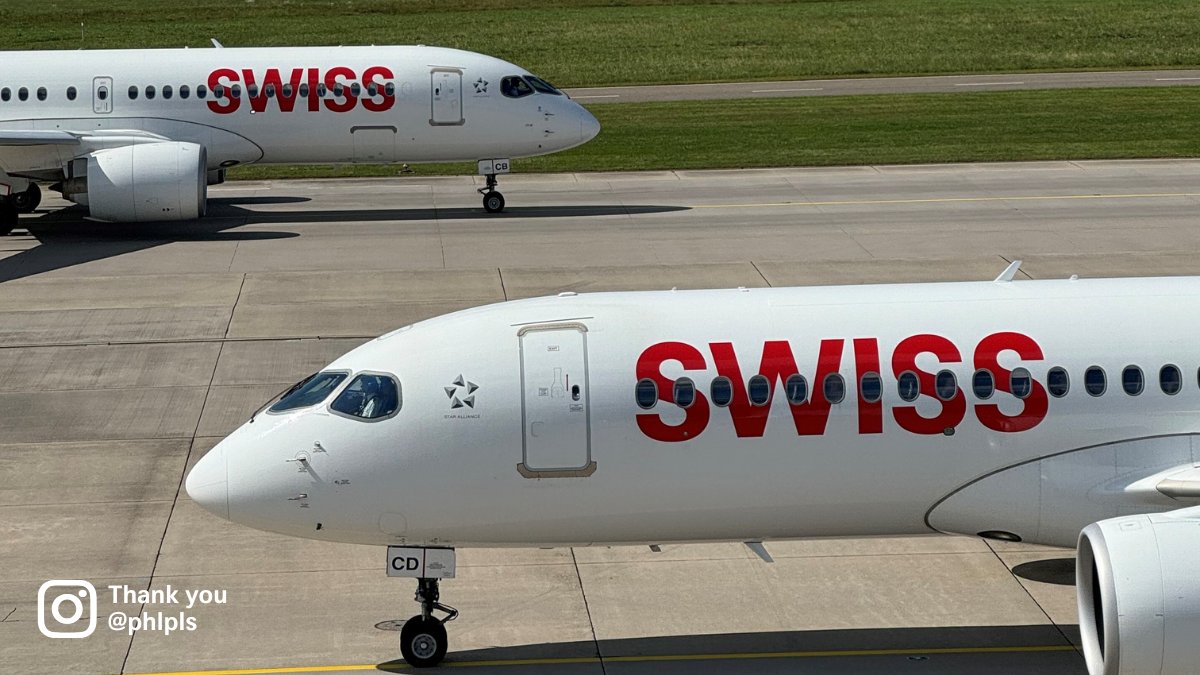 FlySWISS's tweet photo. Twinning is a family thing. Double the wings, double the beauty. ✈️😍✨
Share your pictures with #flyswiss for the chance to get featured.
#repostsoftheweek #reposts https://t.co/oAFRwsCwvu
