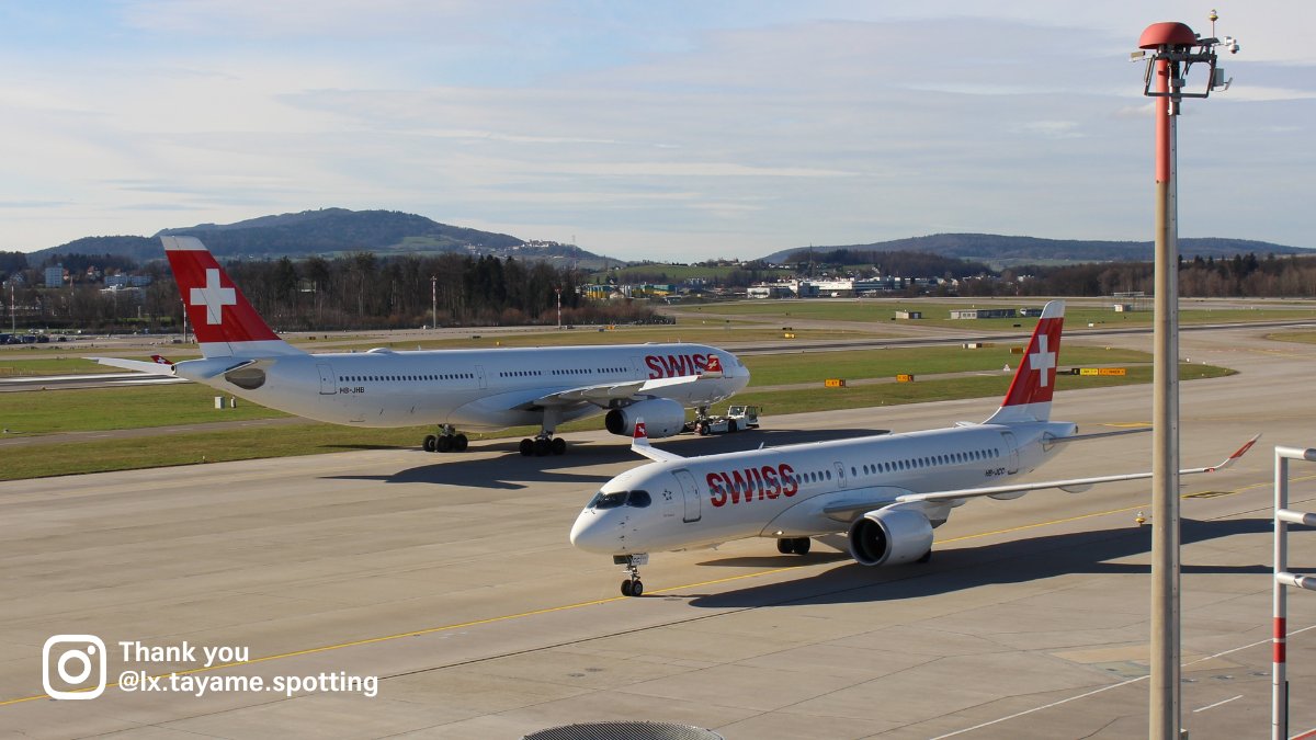 FlySWISS's tweet photo. Twinning is a family thing. Double the wings, double the beauty. ✈️😍✨
Share your pictures with #flyswiss for the chance to get featured.
#repostsoftheweek #reposts https://t.co/oAFRwsCwvu