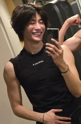 ส่งเธอไว้ฟิตเนส เตะบอลเสร็จเดี๋ยวไปรับ