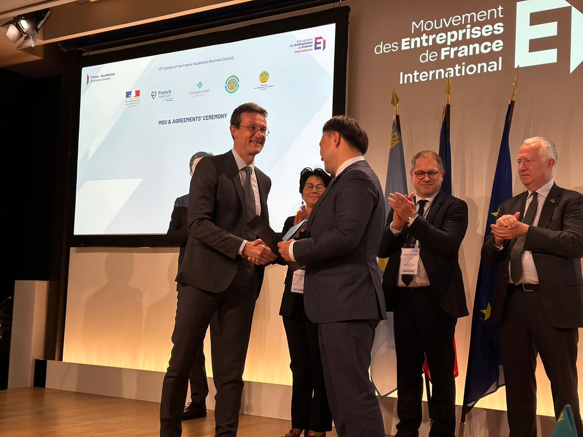 Axens (@axensgroup) on Twitter photo We've signed a collaboration agreement with <a href="/KazMunayGas/">КазМунайГаз</a> during the official visit to France of President of the Republic of #Kazakhstan K-J Tokayev. The agreement aims to extend our legacy parternship and to further work to study #SAF production in Kazakhstan We've signed a collaboration agreement with <a href="/KazMunayGas/">КазМунайГаз</a> during the official visit to France of President of the Republic of #Kazakhstan K-J Tokayev. The agreement aims to extend our legacy parternship and to further work to study #SAF production in Kazakhstan
