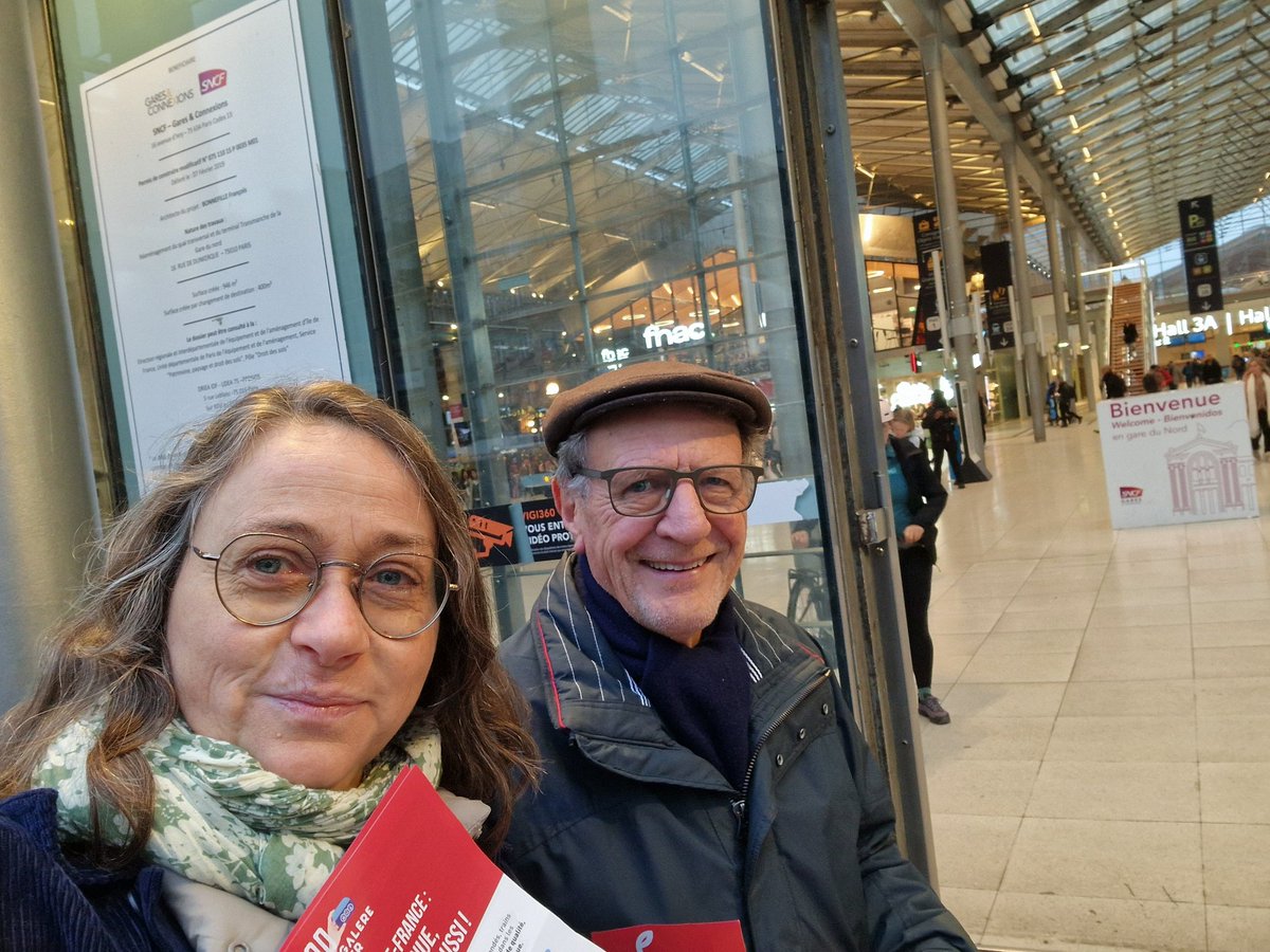 Avec <a href="/pcfparis10/">PCF Paris 10</a> et <a href="/eelvParis10/">Les Écologistes - EELV PARIS 10</a> à la Gare du Nord pour dire <a href="/STOPGALEREIDF/">STOP GALÈRE : Transports IDF</a> dans les transports en IDF. Après les JO la galère dans les RER, métros et bus a  bien repris !
Mobilisée contre la hausse des tarifs du Pass Navigo et pour améliorer l'offre et la qualité de service.