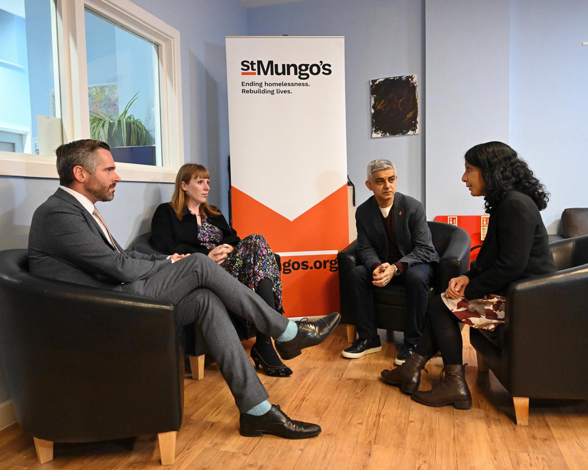 Sadiq Khan (@sadiqkhan) on Twitter photo Good to welcome <a href="/AngelaRayner/">Angela Rayner</a> to one of our homelessness hubs to see how we are supporting rough sleepers.
This funding from government will make a big difference as we approach the coldest winter months.Â
No one should be sleeping rough in our city. Let’s end it - for good. Good to welcome <a href="/AngelaRayner/">Angela Rayner</a> to one of our homelessness hubs to see how we are supporting rough sleepers.
This funding from government will make a big difference as we approach the coldest winter months.Â
No one should be sleeping rough in our city. Let’s end it - for good.