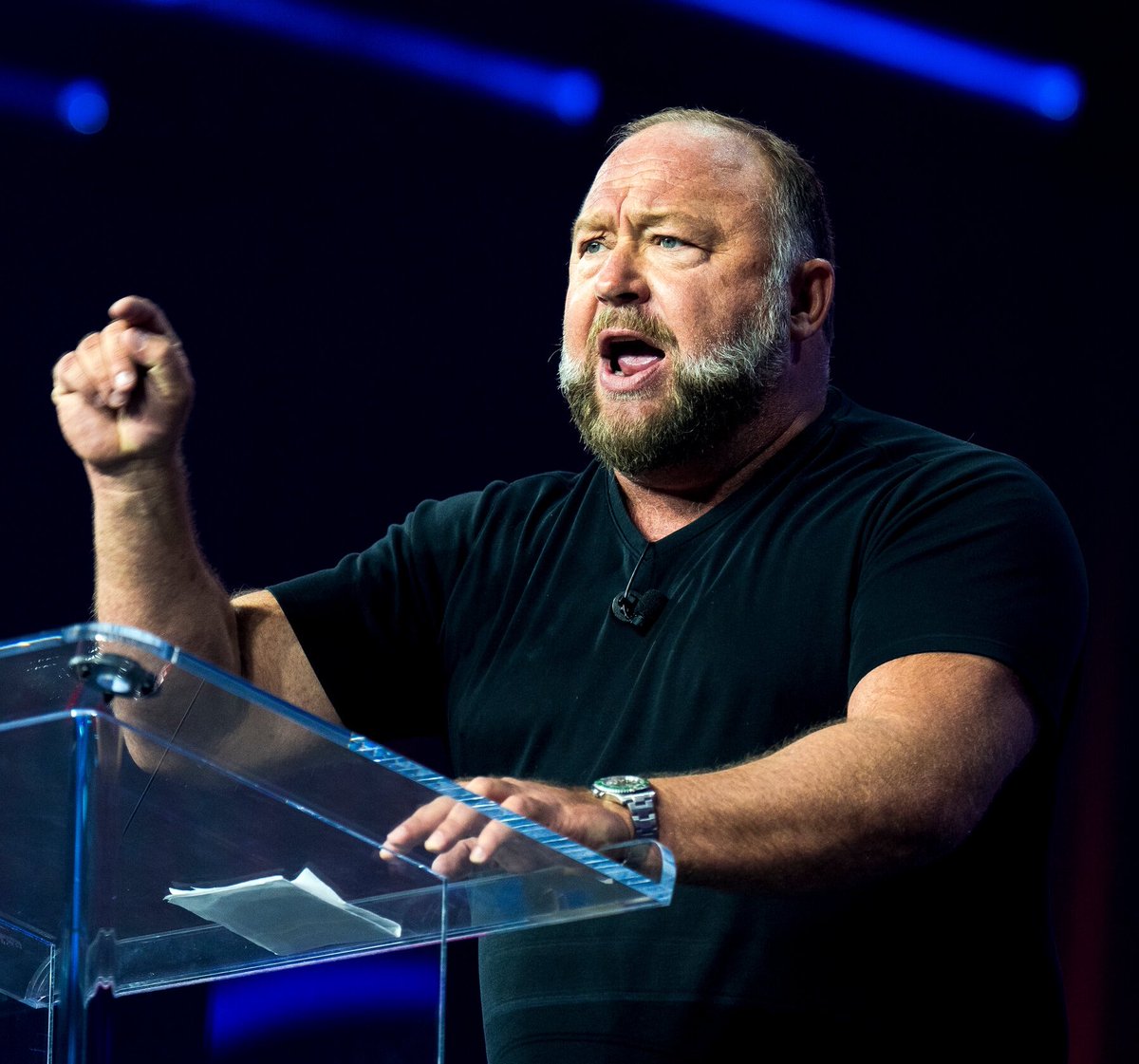 ❤️🇺🇸 DROP A LIKE if you endorse ALEX JONES as Trump’s White House Press Secretary.