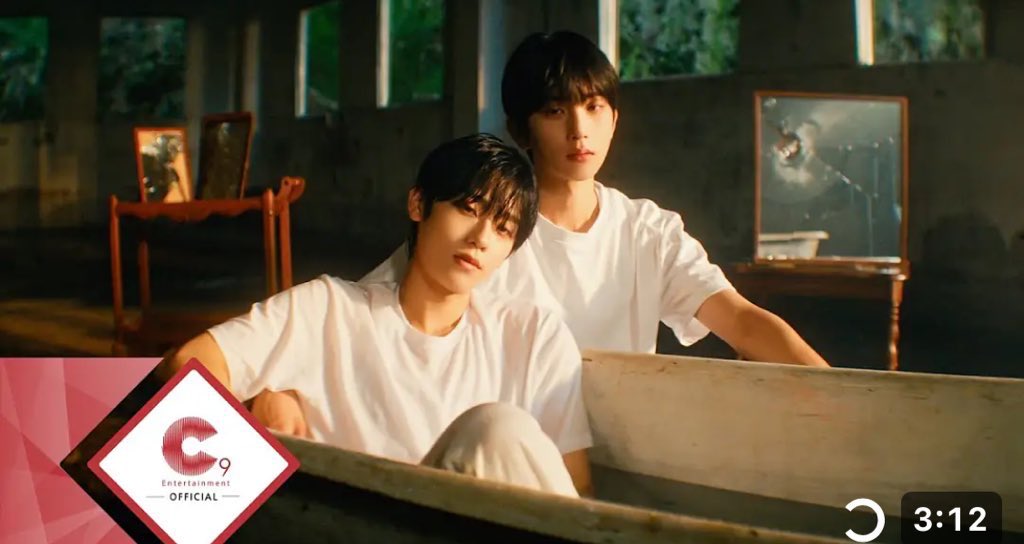 EPEX’s Universe M/V has reached 10M (10 Millions) views on YouTube !

▶️ youtu.be/TF0t-hUr2T4?si…

#EPEX #이펙스 <a href="/the_EPEX/">EPEX Official</a>