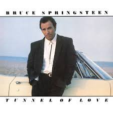 pillolerock's tweet photo. il 7 Novembre 1987 Bruce Springsteen
era al primo posto nella classifica
Billboard 200 degli Stati Uniti con
l’album “Tunnel of Love”.
#BruceSpringstein #pillolerock https://t.co/e7oLxvfZEx